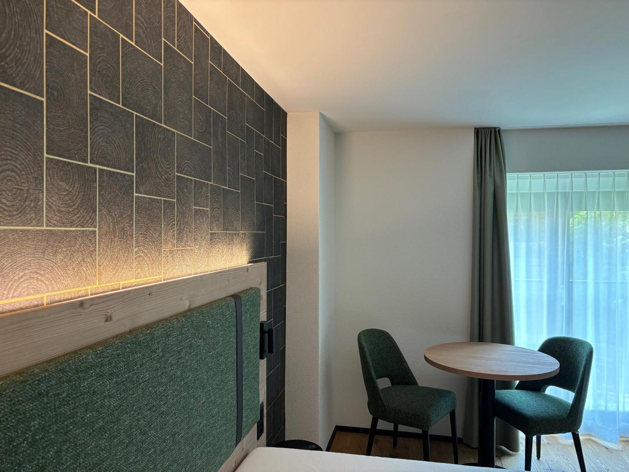 Appart Hotel Pitschonia Self Check-In Andeer Ngoại thất bức ảnh
